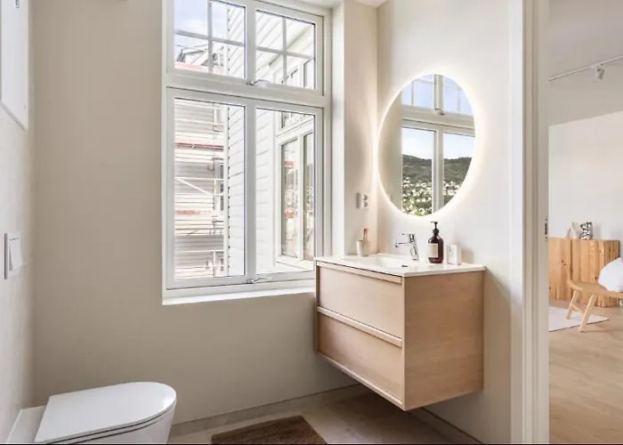 Lev Livet I - Stor Moderne Apartman *