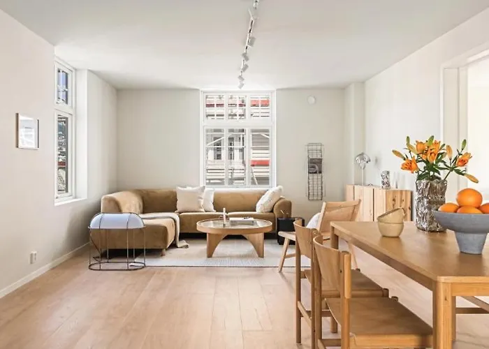 Lev Livet I - Stor Moderne Lägenhet